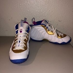 Nike Little Posite One (Gs) 7y / 8.5 women’s